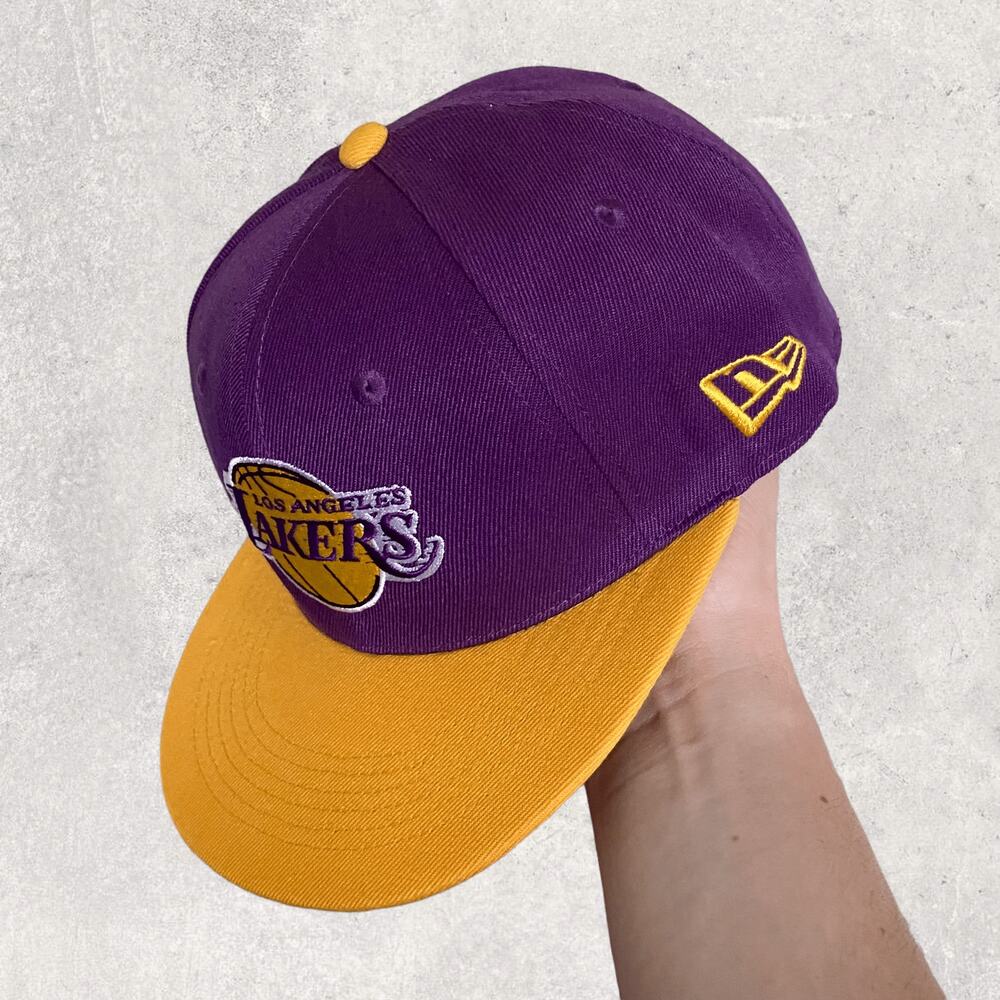 Vintage Y2K Lakers New Era Snapback Hat OSFA Rare Misprint NFL Logo on Back - Picture 3 of 6